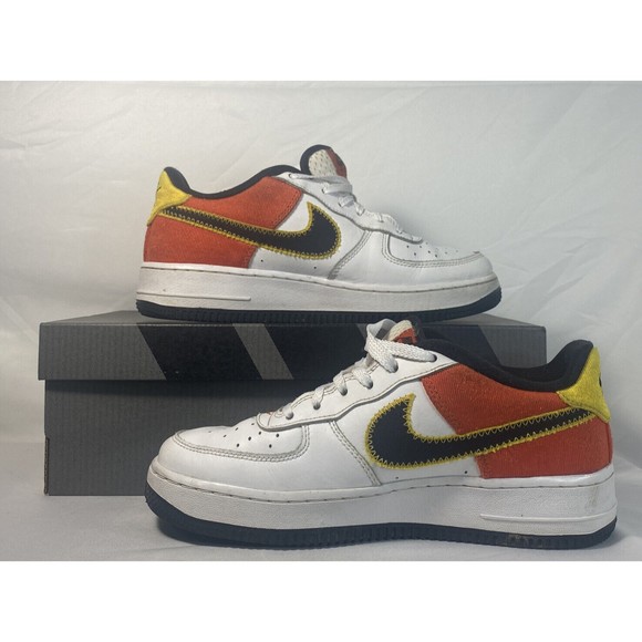 Nike Air Force 1 Low Rayguns Sneaker Shoes DD9530-100 Boys Youth Size 6.5t - Picture 2 of 16